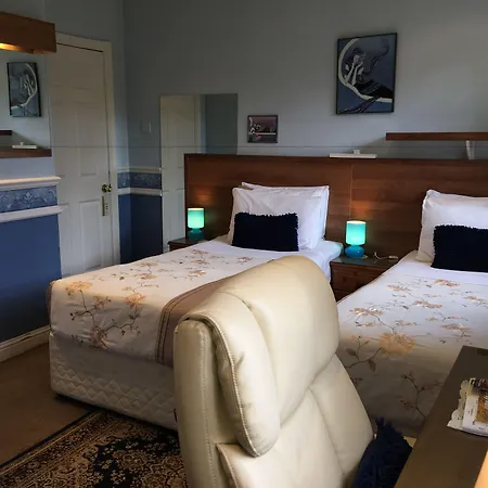 Brookville House Pensión 4*