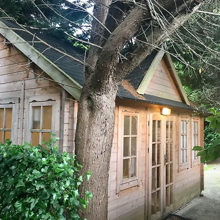 Brookville House Pensión