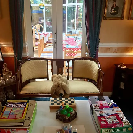 Brookville House 4* Monkstown (Dublin)