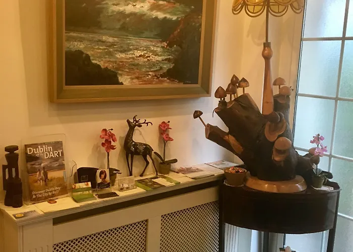 ゲストハウス Brookville House Monkstown (Dublin)