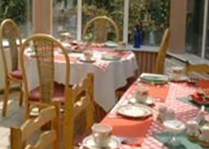 ゲストハウス Brookville House 4*