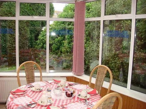 ゲストハウス Brookville House Monkstown (Dublin)